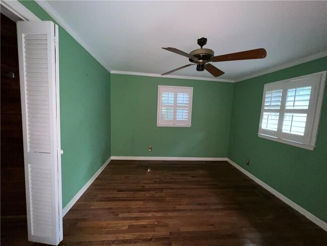 Building Photo - 20 Spruell Springs Rd