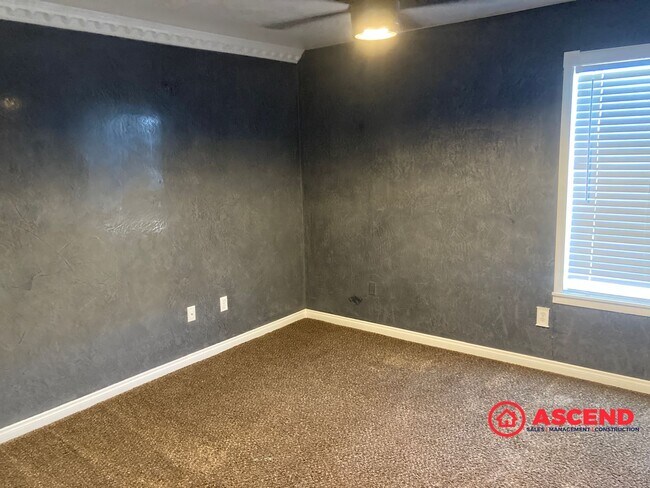 Building Photo - Charming 3-Bedroom Home!