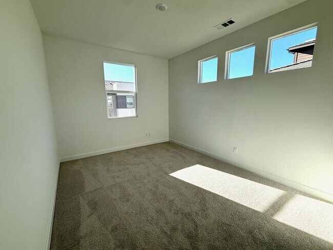 Building Photo - 2025 Build, 3 Bedroom 2.5 bath with over 2000sqft!!!