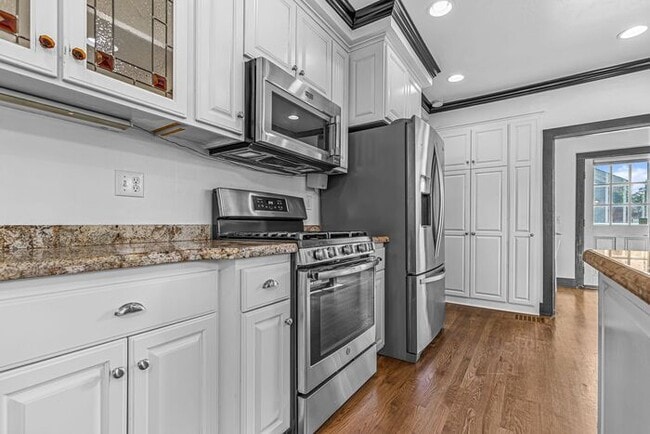 Building Photo - Beautiful Estate for Rent in Ashland