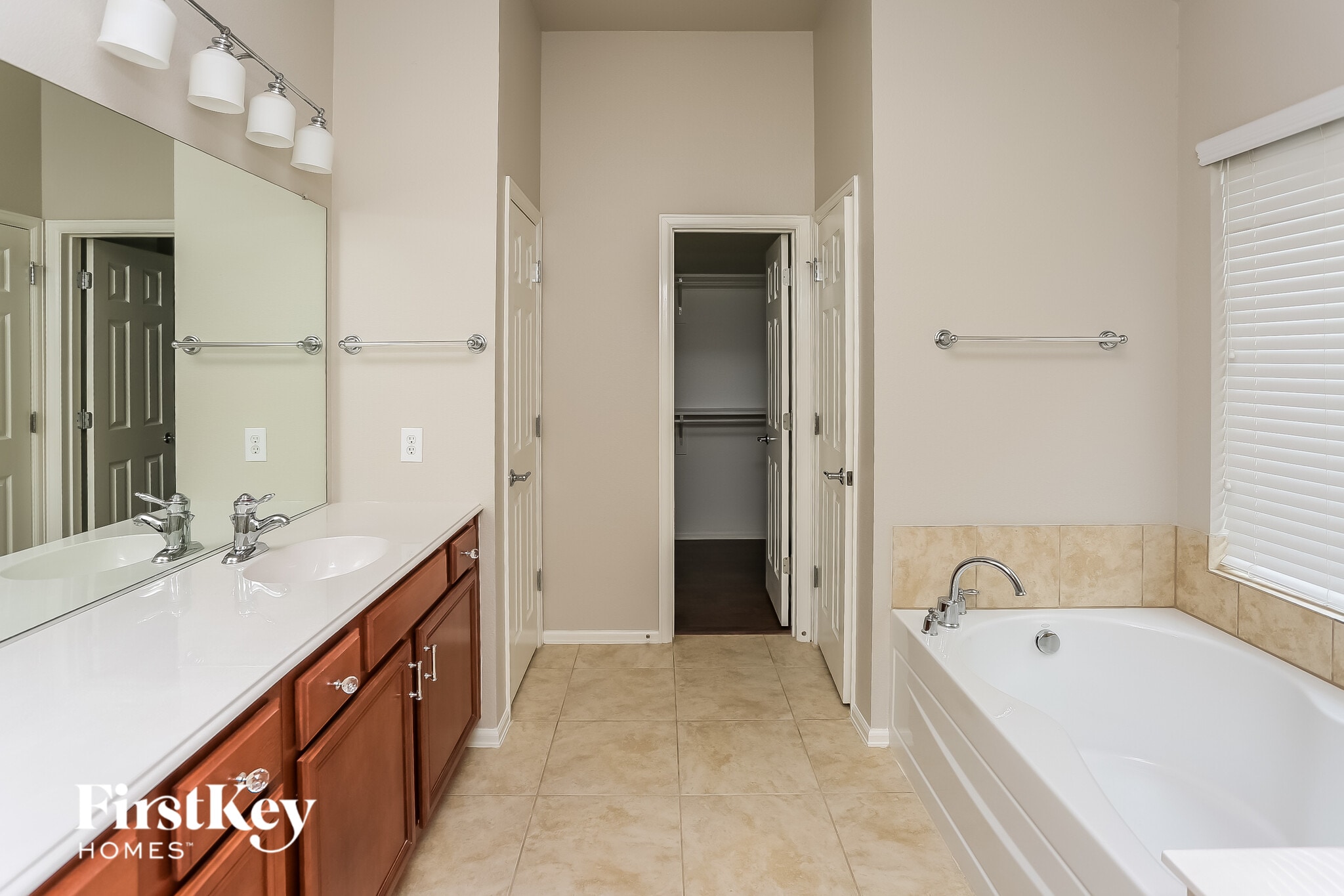 Building Photo - 2744 Cedar Ridge Ln