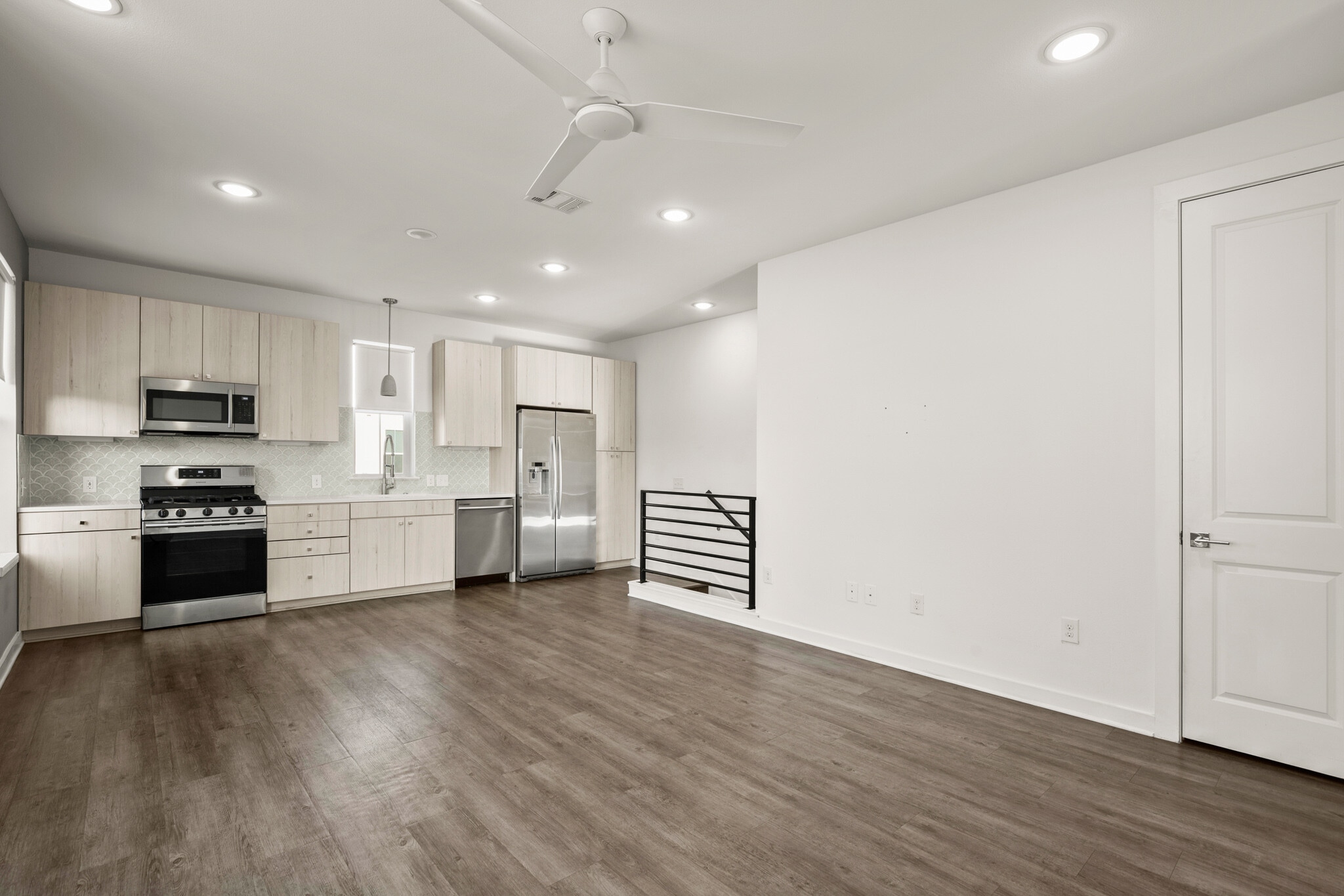 Building Photo - 2624 Metcalfe Rd