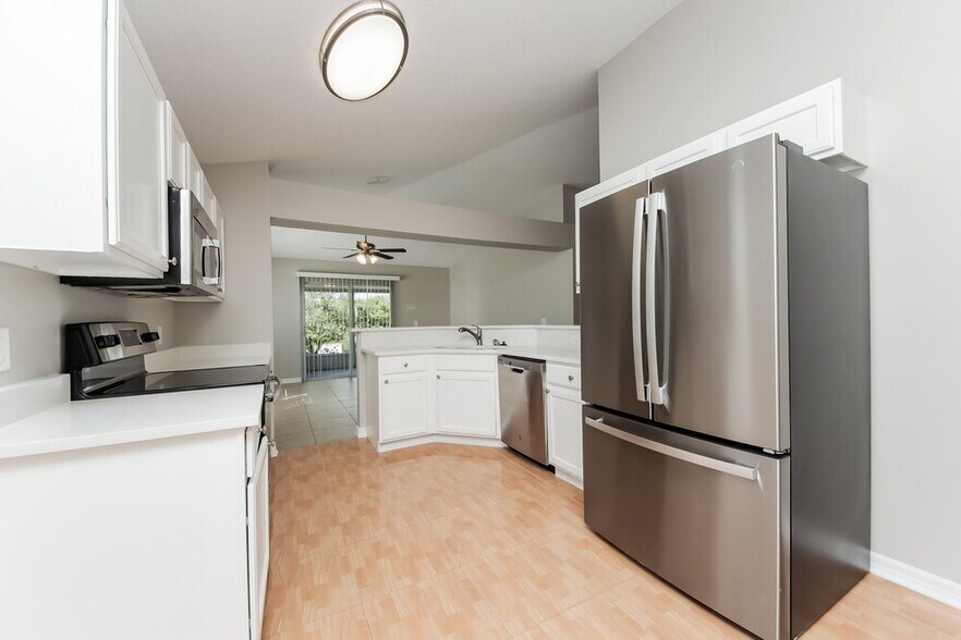 Building Photo - 2122 Marisol Loop