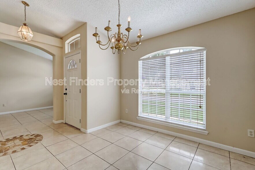 Building Photo - 9703 Cedar Ridge Dr W