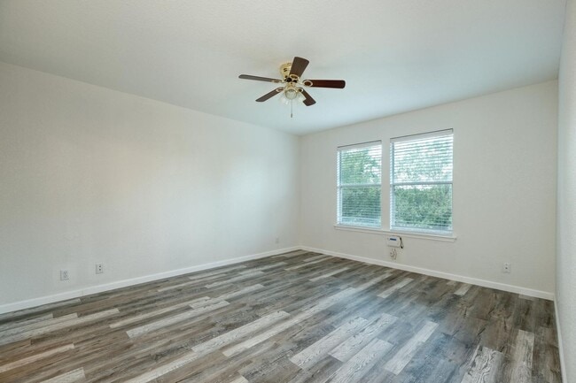 Building Photo - 4620 Acers Ln