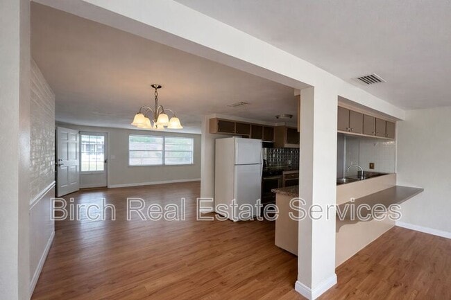 Building Photo - 3702 Quinten Dr