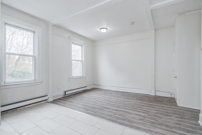 Building Photo - 37 Pamrapo Ave