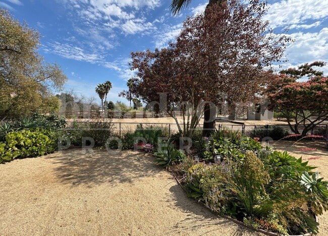 Building Photo - 11145 Meadow Glen Way E
