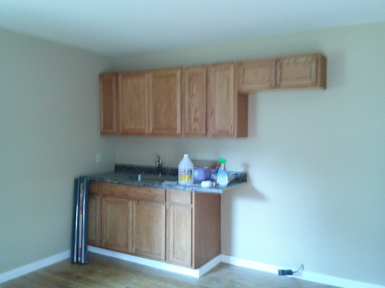 Building Photo - 1376 NY-7
