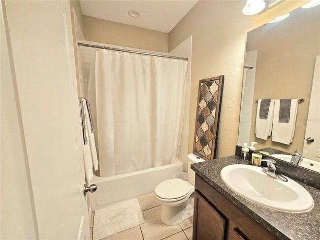 Building Photo - 15267 Honeybell Dr