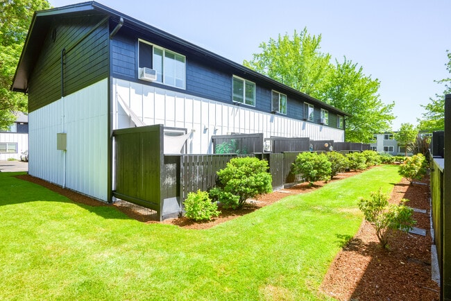 Building Photo - M Street Apartments