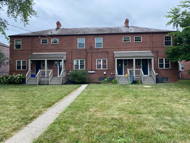 Exterior View (Rear) - 1040 Northwest Blvd