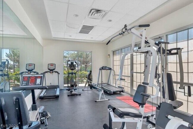 Building Photo - 8070 W Russell Rd