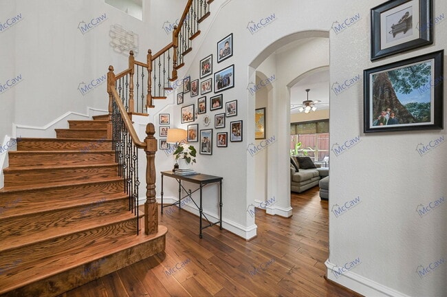 Building Photo - 5211 Mission Ave