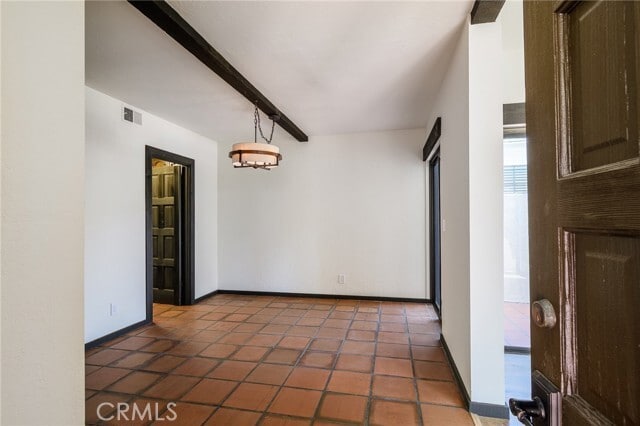 Building Photo - 313 Diamond