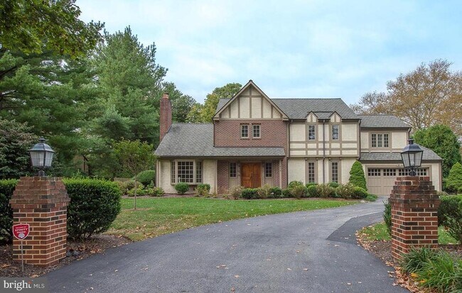 Building Photo - 414 Gilpin Rd