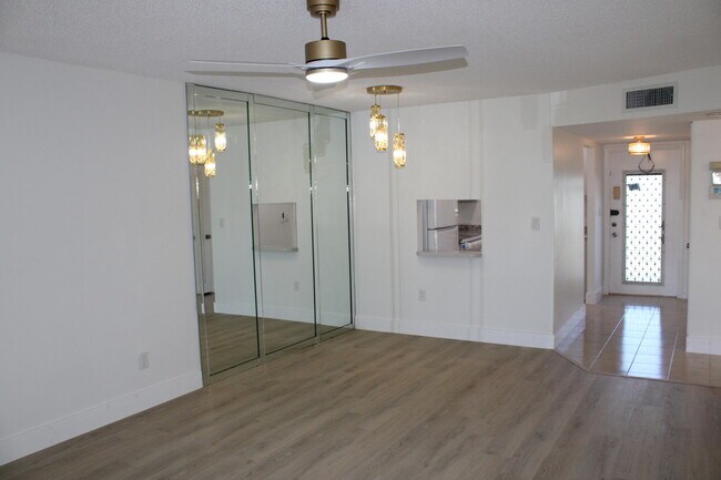 Building Photo - 8130 Sunrise Lakes Blvd