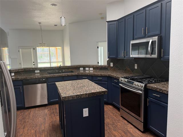 Building Photo - 7123 Lake Hill Trail