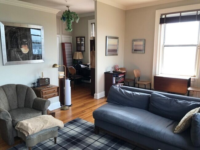 Building Photo - 478 Beacon St