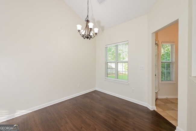 Building Photo - 2770 Lake Park Ridge W