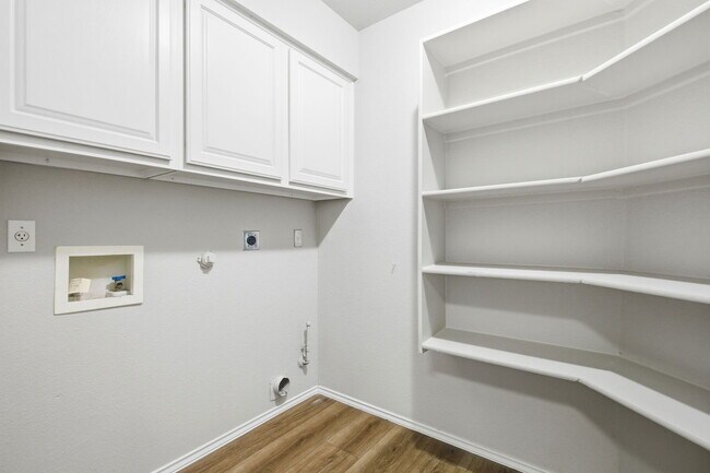 Building Photo - 16516 Fowler Mill Cove