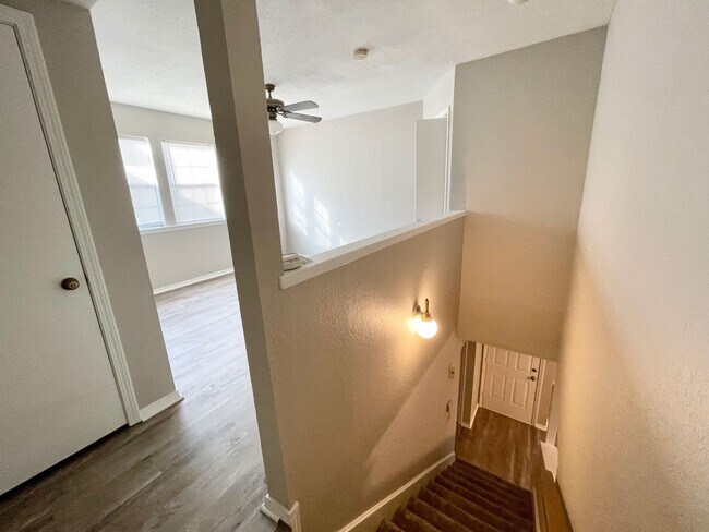 Building Photo - 3825 Kimberly Dr