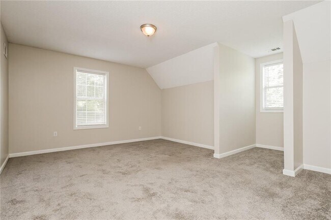 Building Photo - 169 Hayes Cir