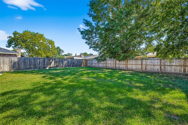 Building Photo - 4422 Wee Lassie Ln