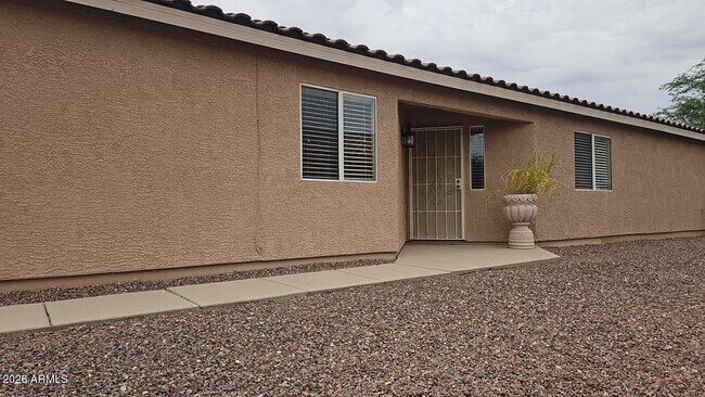 Building Photo - 2174 W Roundwood Pl