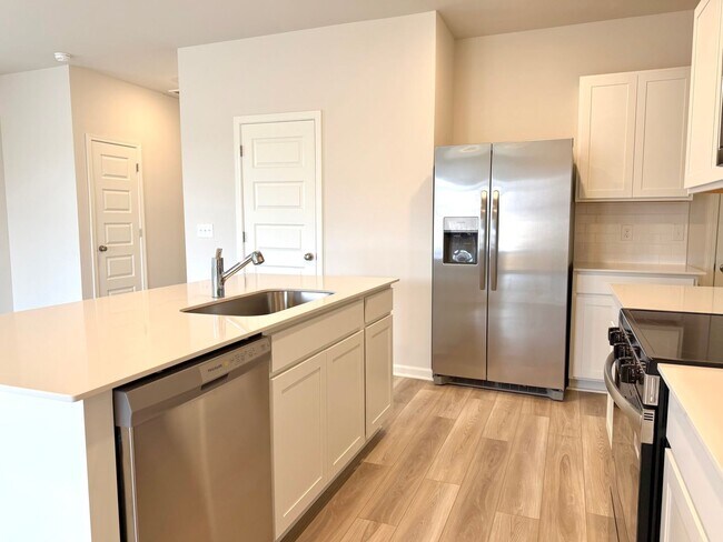 Building Photo - 919 Moray Ln