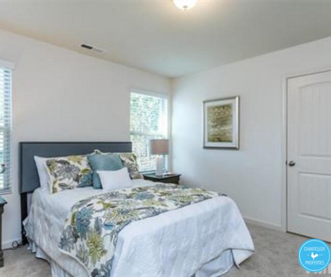 Building Photo - 1208 Haybrook Ln