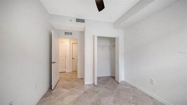 Building Photo - 5624 Summit Point Cir