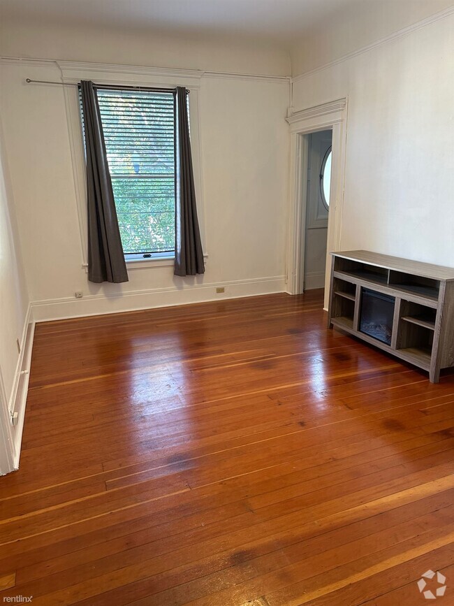 Building Photo - Room for Rent, 2 bath Condo - 59 Octavia S...