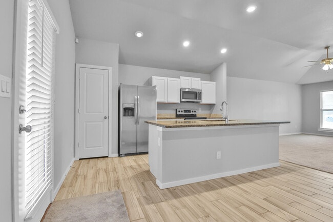 Building Photo - 7526 104th St