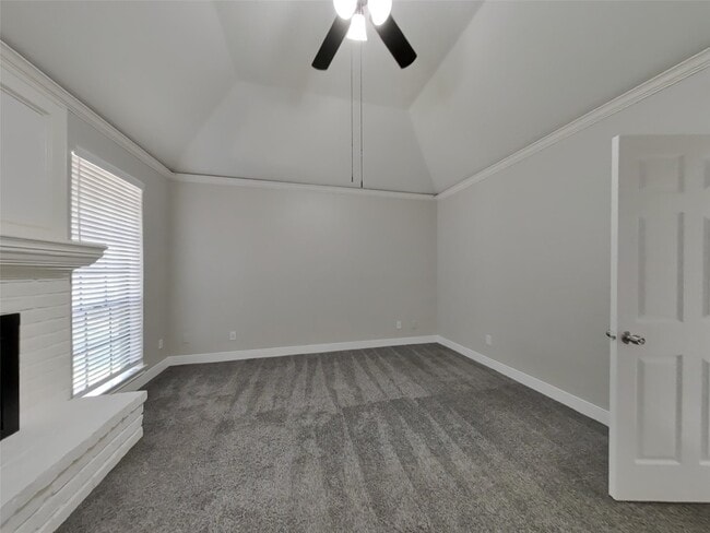 Building Photo - 7411 Las Brisas Dr
