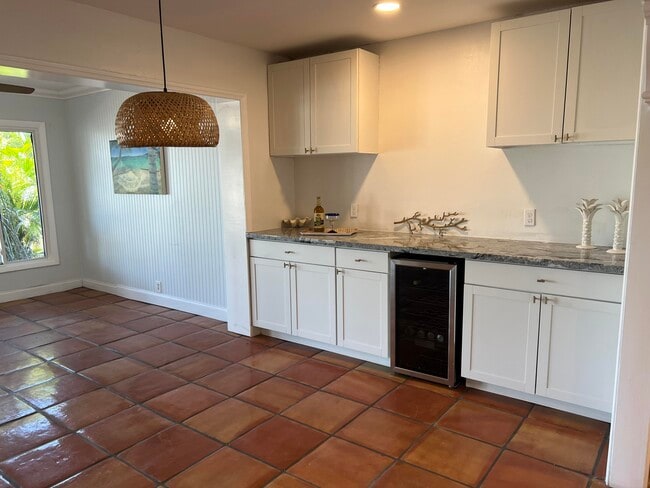Building Photo - 44 Aqua Ra Dr