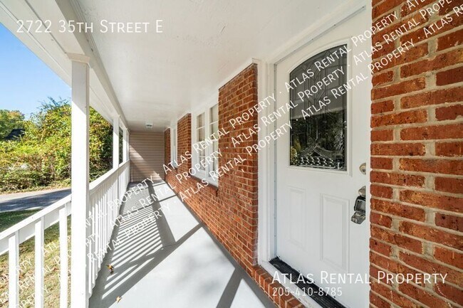 Building Photo - 2722 35th St E