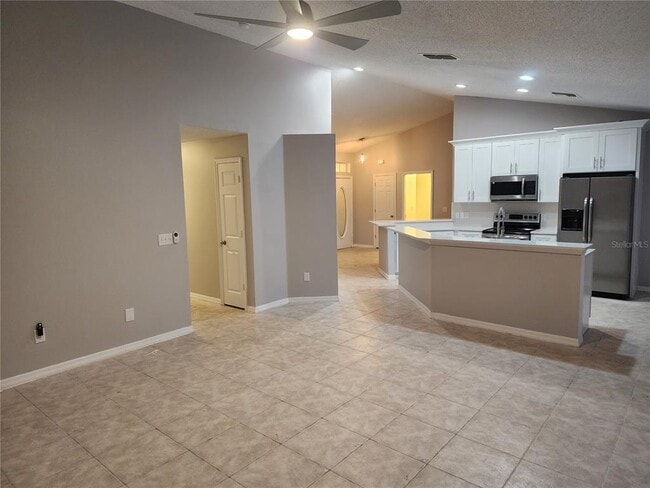 Building Photo - 2883 Picadilly Cir