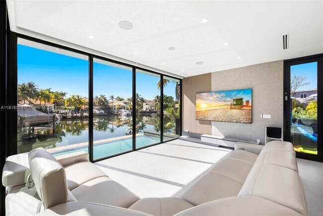 Building Photo - 1102 Washington St