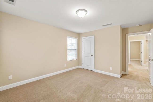 Building Photo - 5123 Poplar Knoll Dr