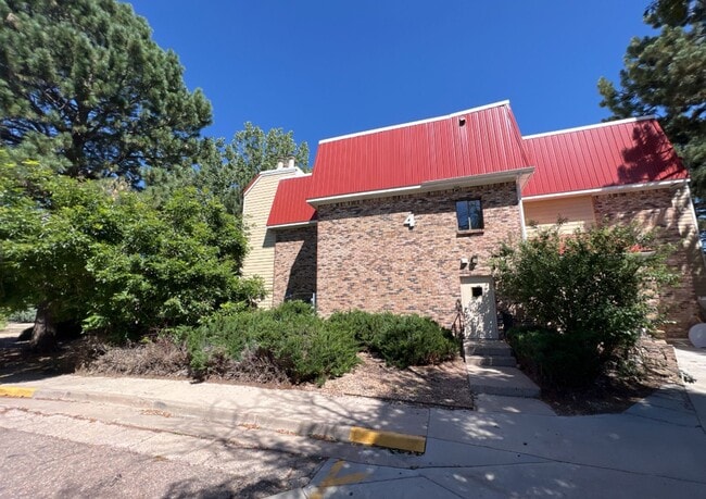 Building Photo - Newly Renovated Condo in Sable Landing   **Move-In Special**