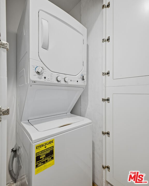 Building Photo - 1738 Colby Ave