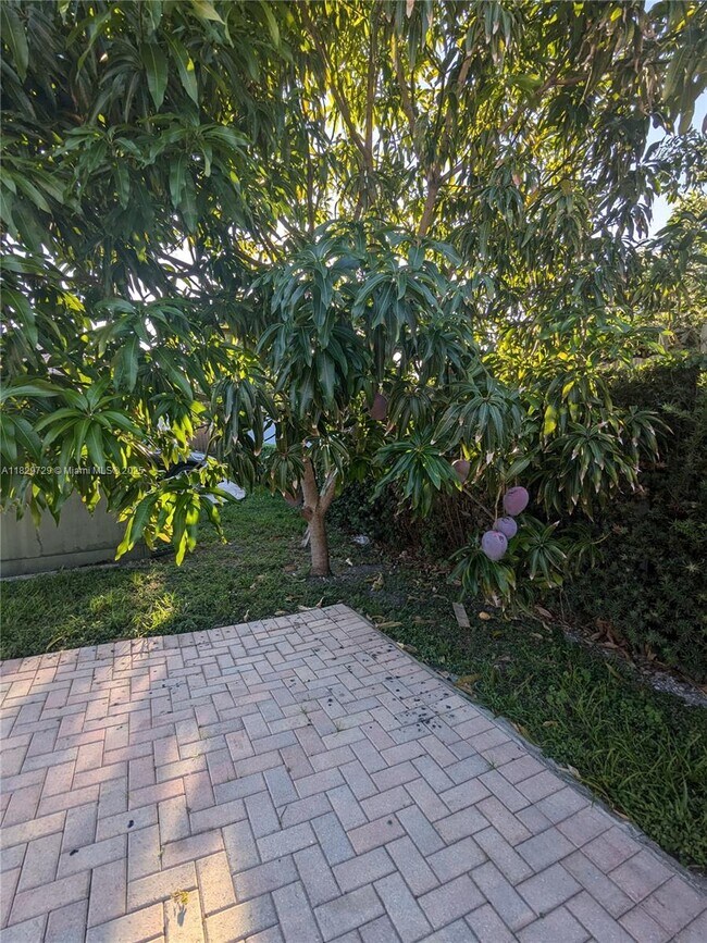 Building Photo - 14967 NW 91st Ct
