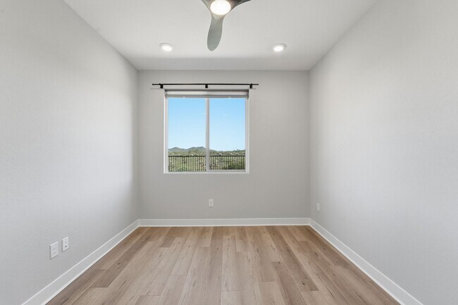 Building Photo - Brand-New 2025 Contemporary Condo | 2 Bed + 2 Bath | Prime North Phoenix Location