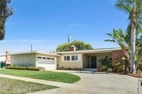 Building Photo - 2420 Marwick Ave