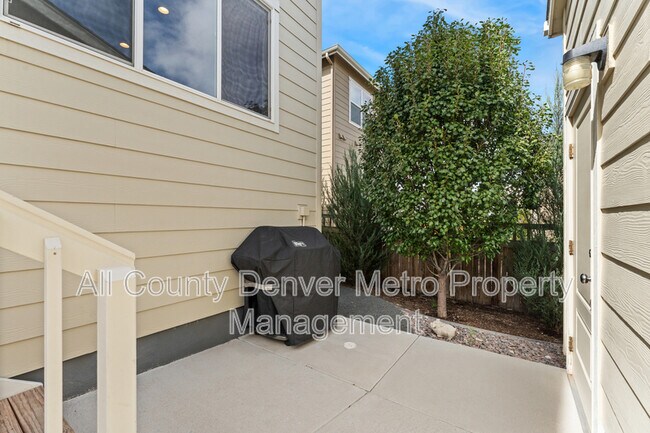 Building Photo - 4827 Mt Shavano St