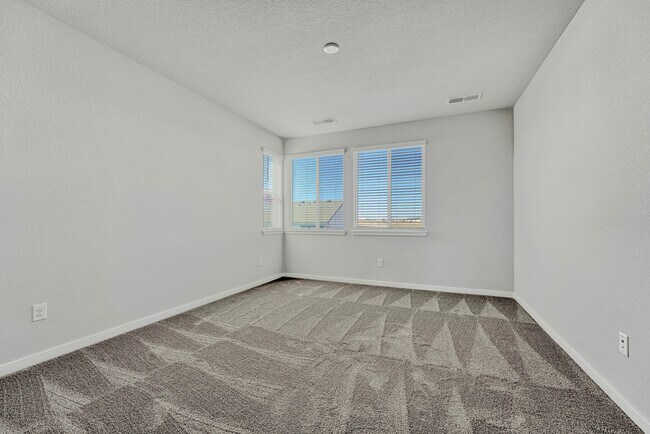 Building Photo - 13881 Bunny Hop Ln