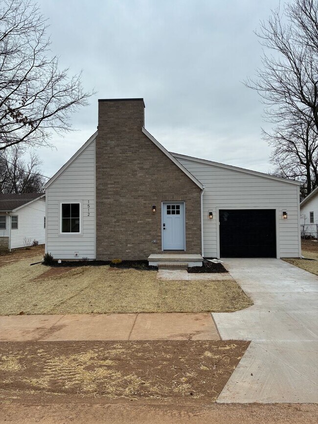 Building Photo - Brand New 2 Bed Home - Springfield MO