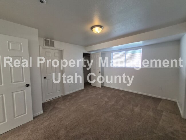 Building Photo - Qualify With 2.5x Rent in Income. Plus Hal...