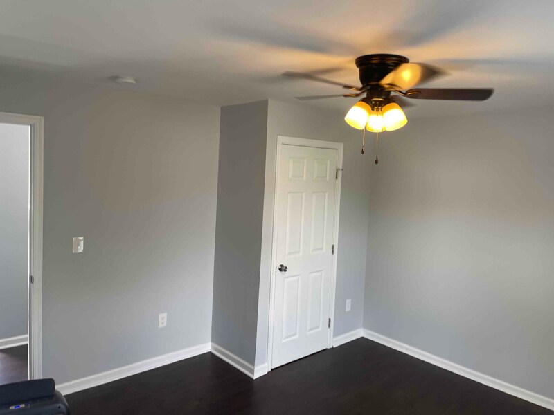 Building Photo - 300 Crawford St